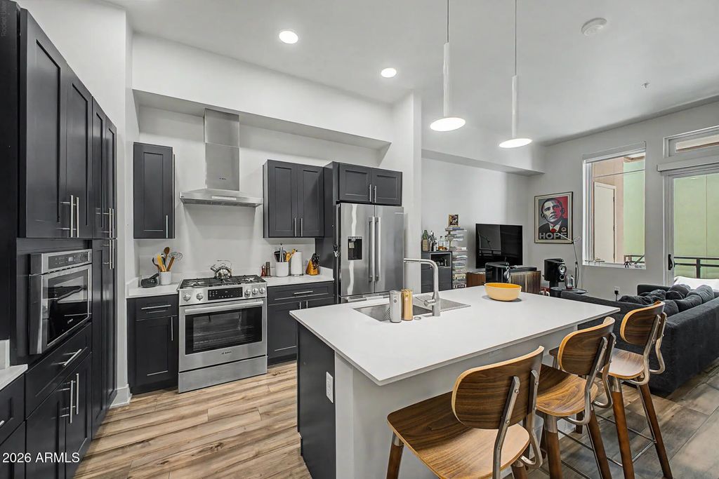 3131 N Central Avenue (unit 7019), Phoenix