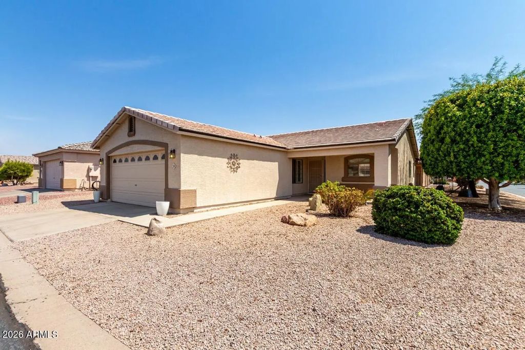 2101 S Meridian Road (unit 301), Apache Junction