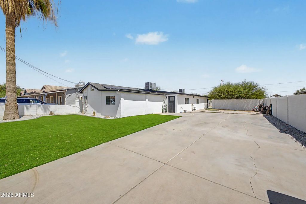 13805 N Luna Street, El Mirage