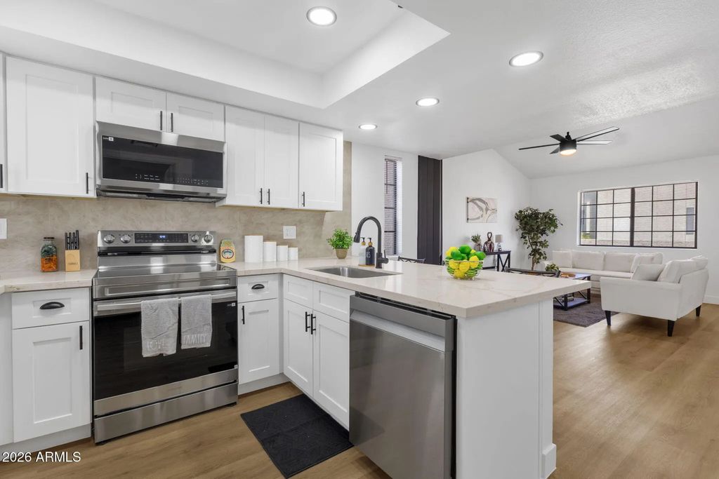 2020 W Union Hills Drive (unit 258), Phoenix