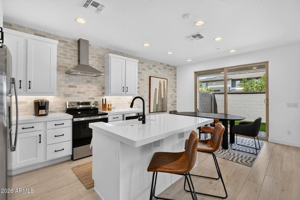 3530 E Riverdale Street, Mesa