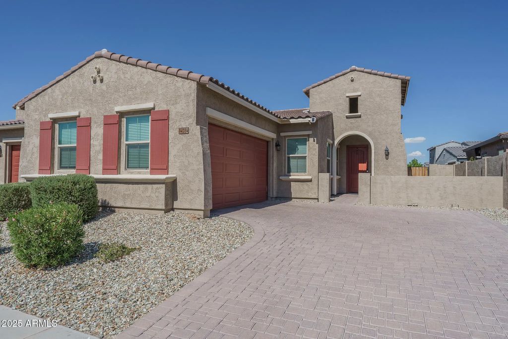 14084 W Desert Flower Drive, Goodyear