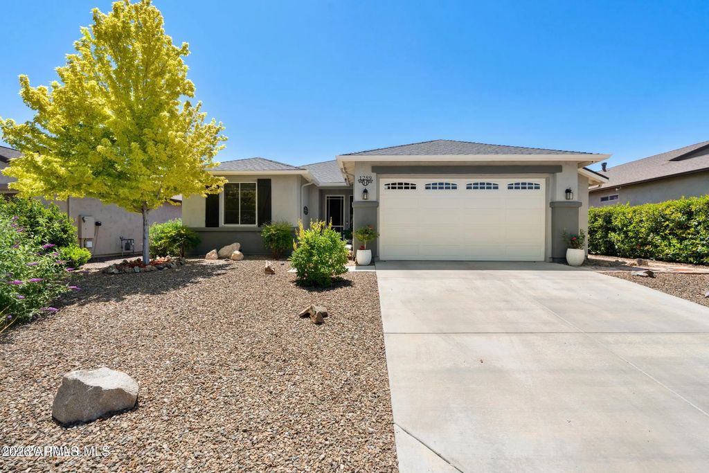 1289 Essex Way, Chino Valley
