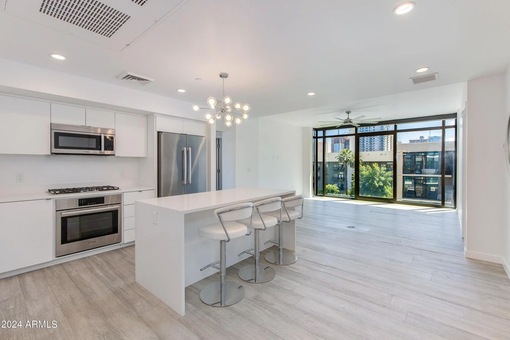 200 W Portland Street (unit 511), Phoenix