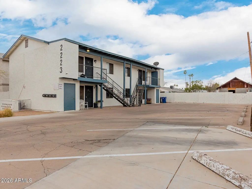 2223 W Dora Street, Mesa