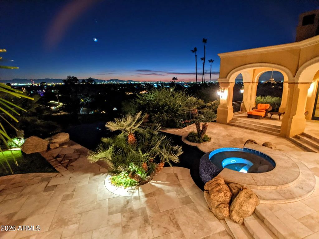 4836 E White Gates Drive, Phoenix