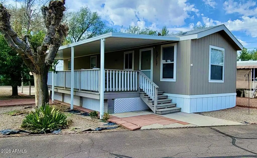 550 Palm Drive (unit 17), Wickenburg