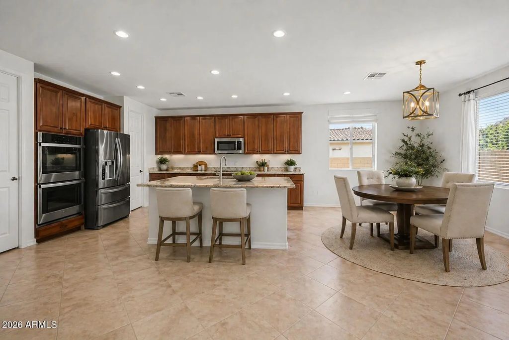 12542 W Krall Court, Glendale