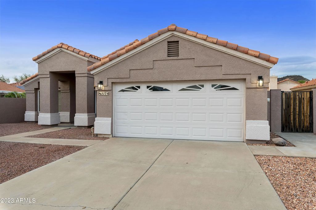 5174 W Kerry Lane, Glendale