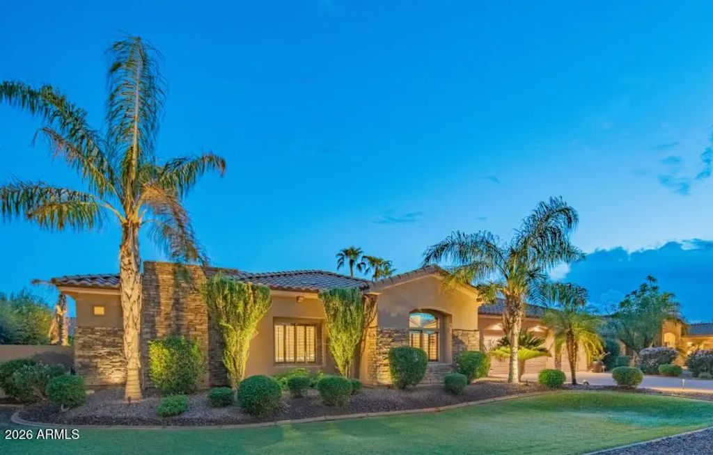 925 E Prescott Place, Chandler