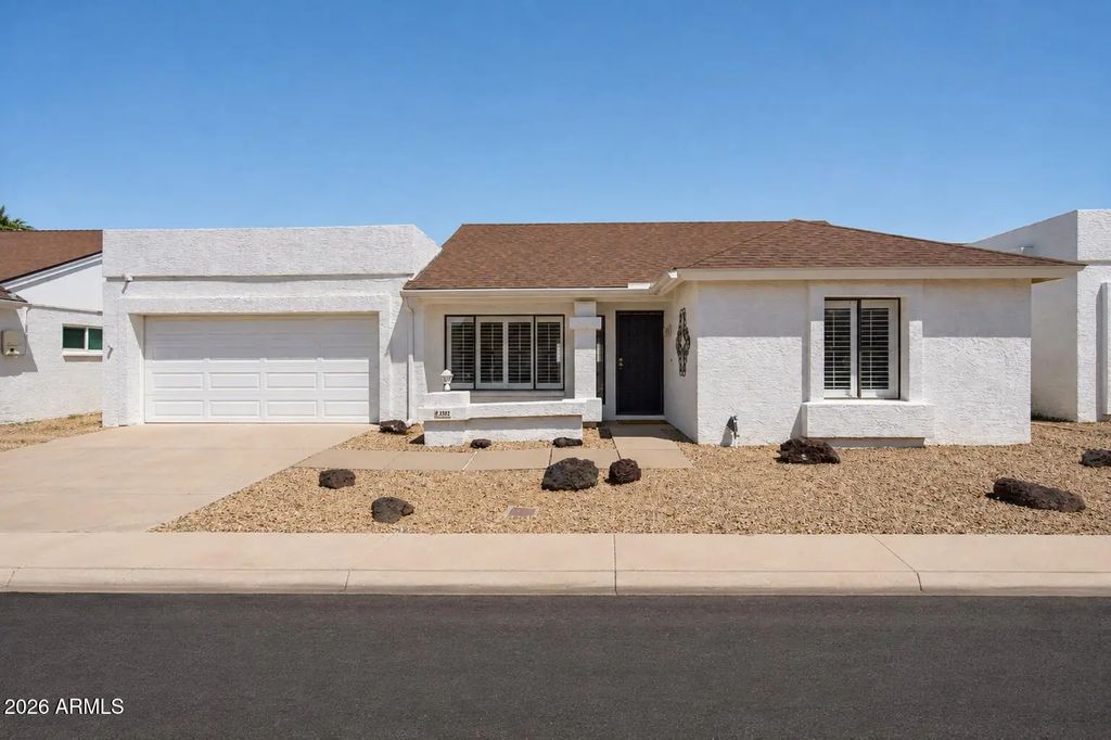 3302 E Wescott Drive, Phoenix