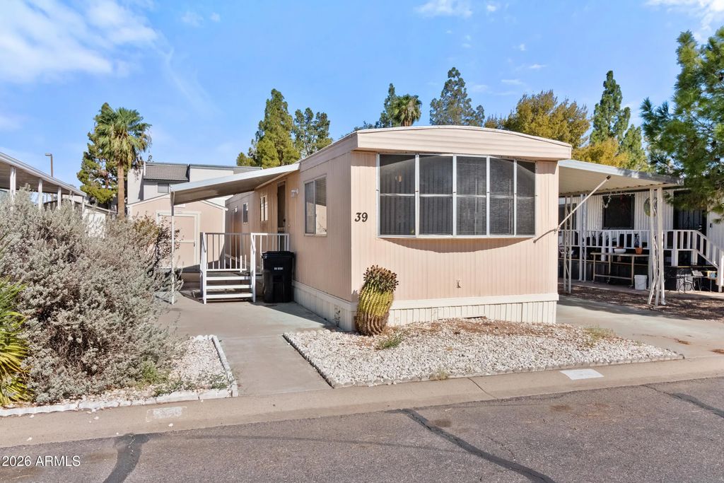 535 S Alma School Road (unit 39), Mesa