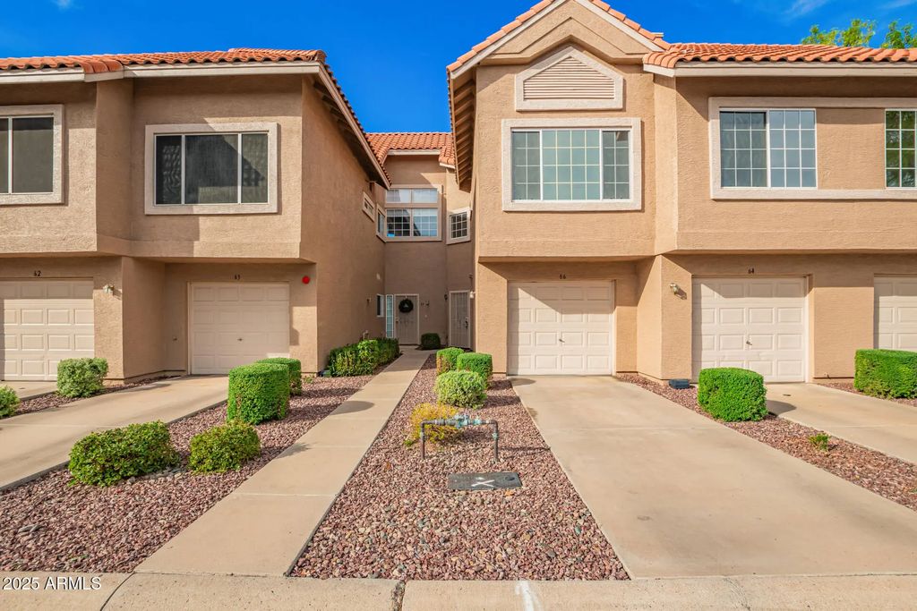 1633 E Lakeside Drive (unit 66), Gilbert