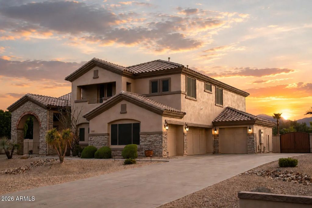 18529 W Beryl Court, Waddell