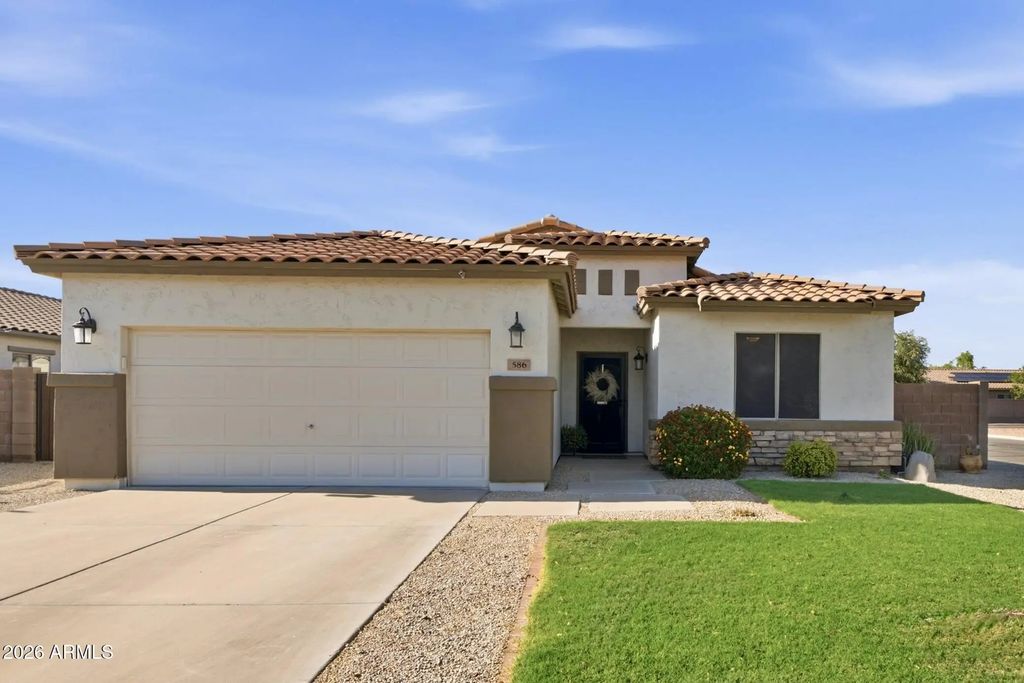 586 E Chelsea Drive, San Tan Valley