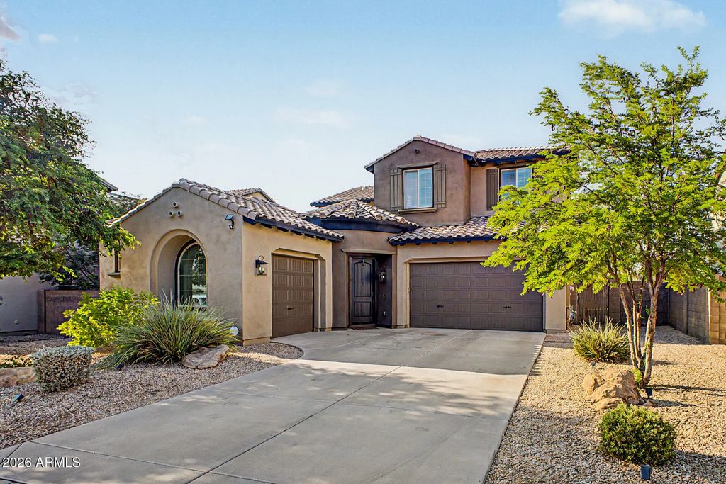3726 E Cat Balue Drive, Phoenix