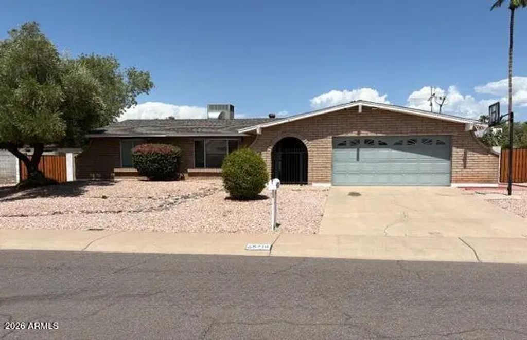 5218 E Sheena Drive, Scottsdale