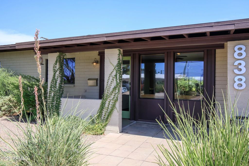 838 W Indianola Avenue, Phoenix