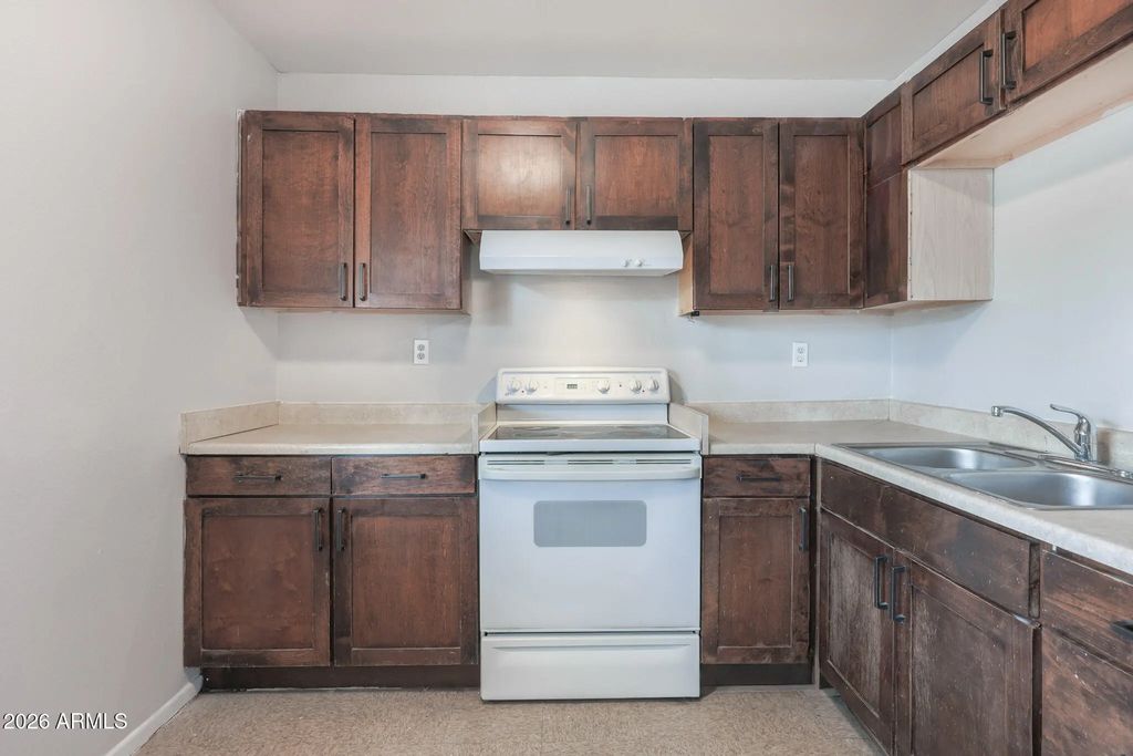 15605 N 29th Street (unit Apt 6), Phoenix
