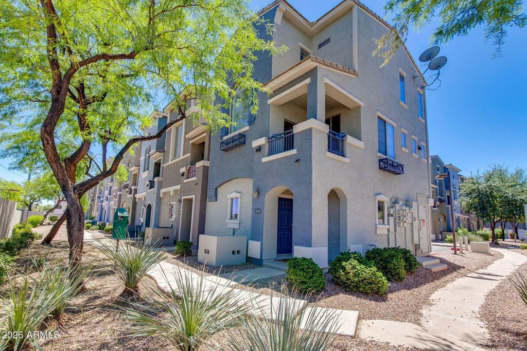 2401 E Rio Salado Parkway (unit 1040), Tempe