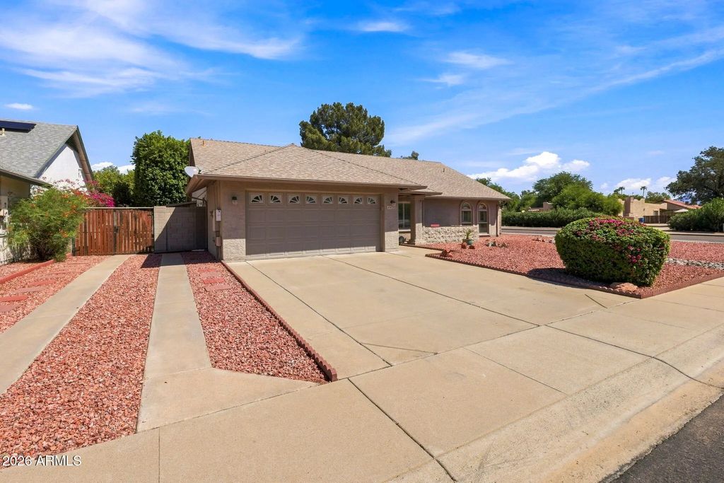 4352 E Blanche Drive, Phoenix