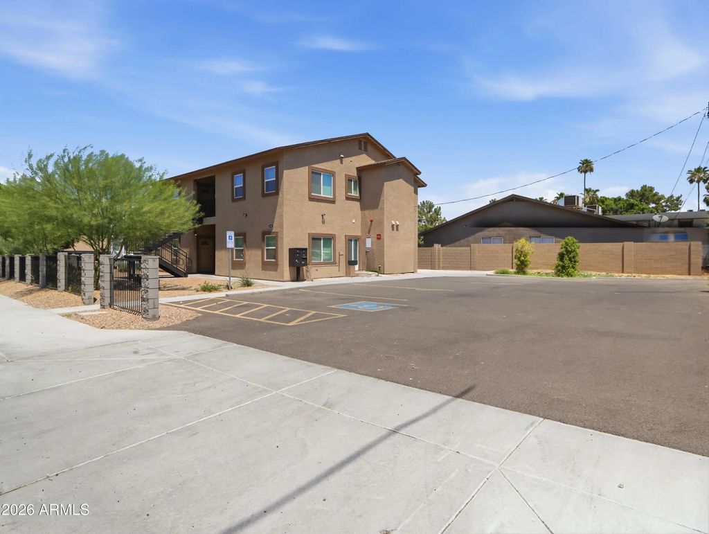 1306 E Purdue Avenue, Phoenix