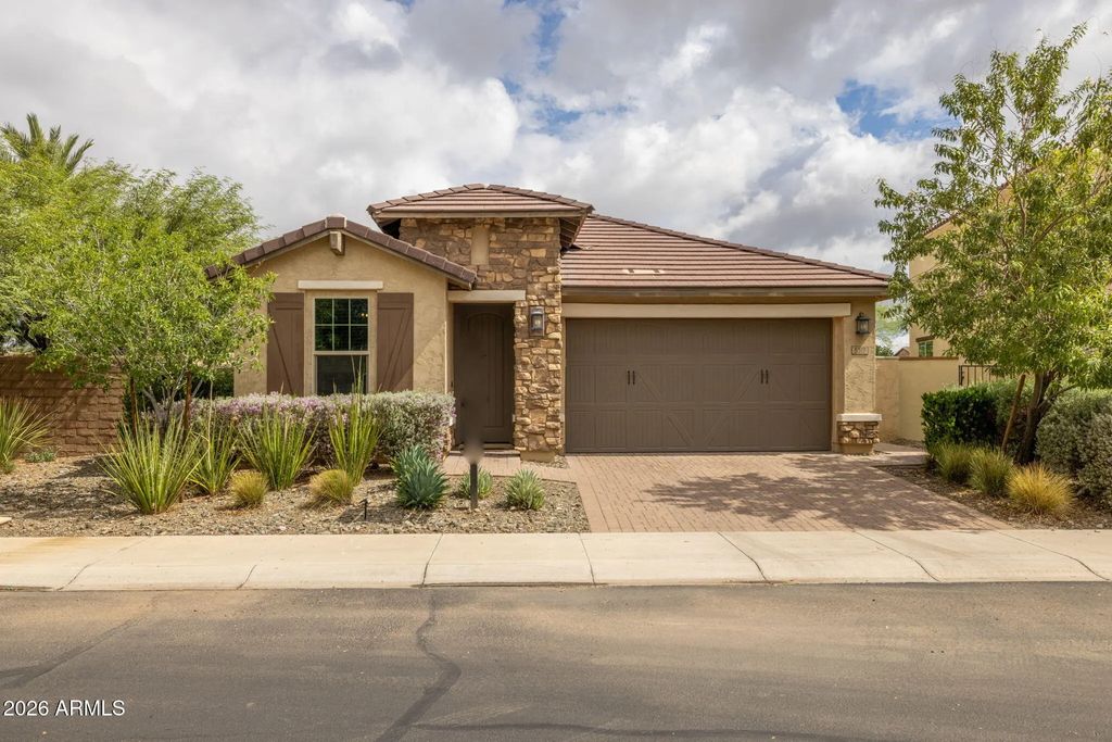 5317 S Hadron, Mesa