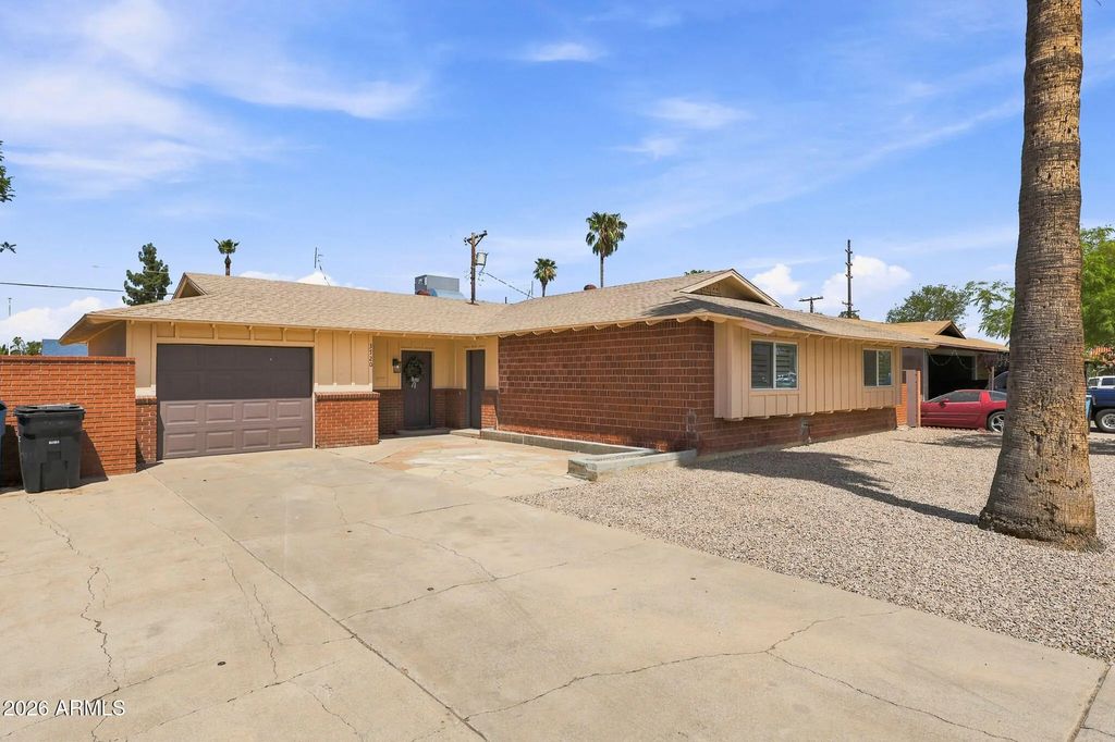 3720 W Bethany Home Road, Phoenix