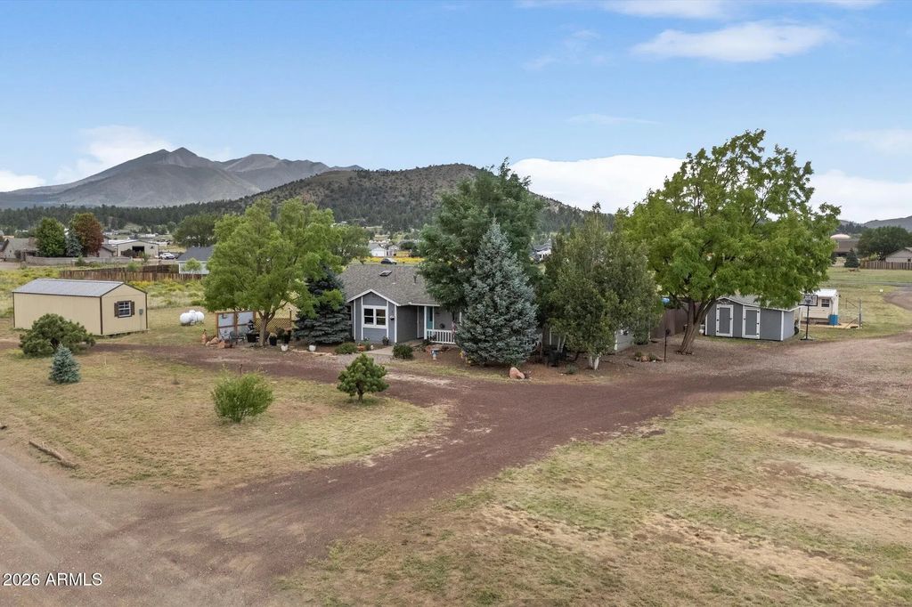 7675 Alma Road, Flagstaff