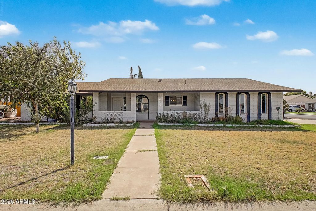 1409 N 62nd Street, Mesa
