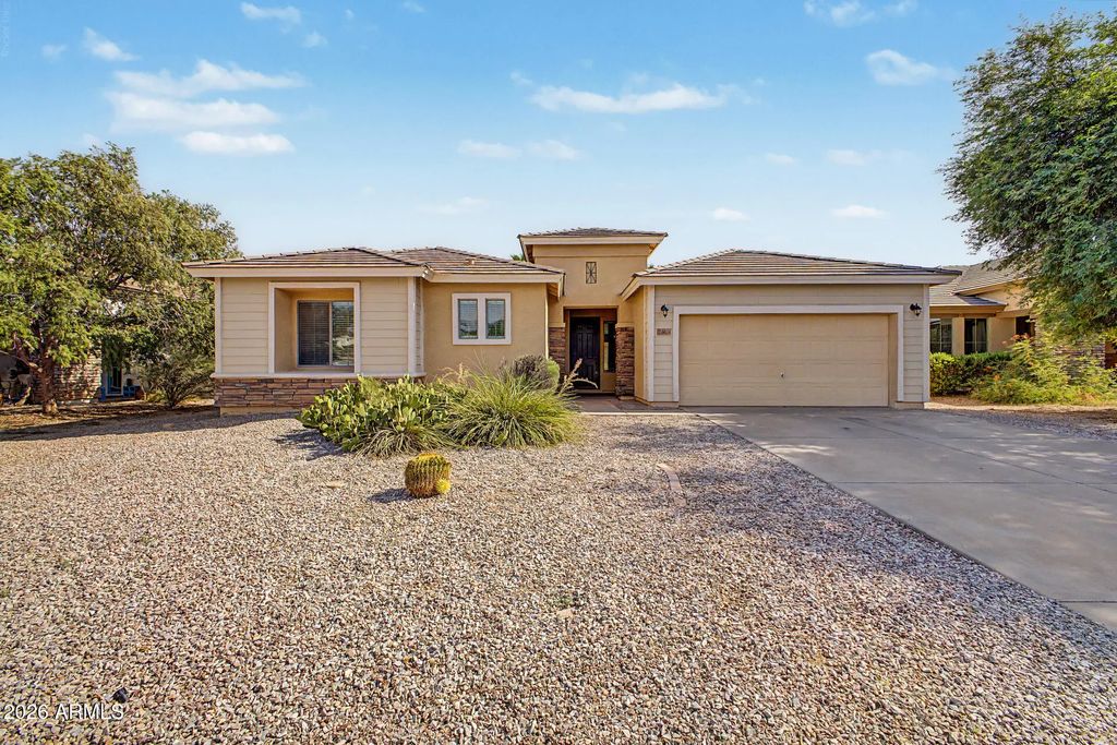 2465 W Quick Draw Way, San Tan Valley