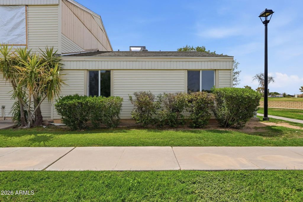 602 E Strahan Drive, Tempe