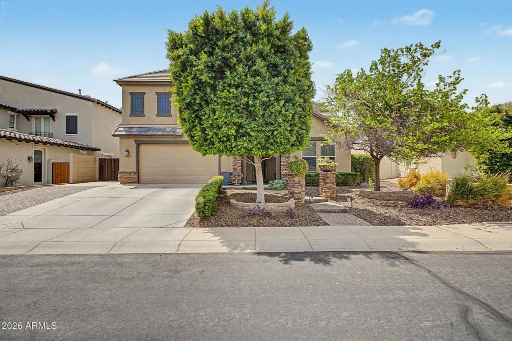 18423 W Turquoise Avenue, Waddell