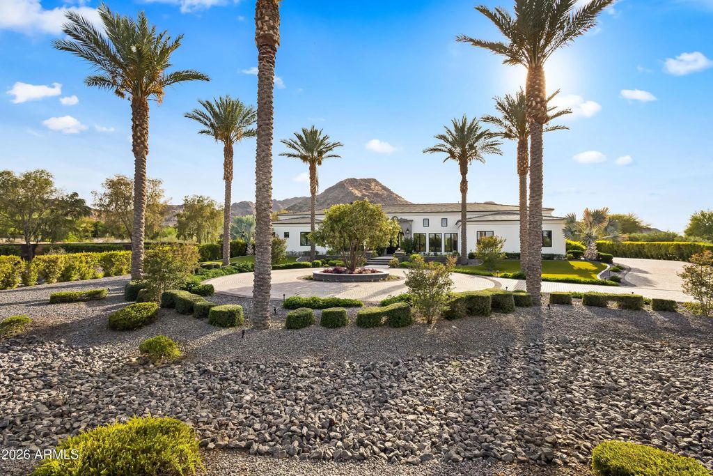 7970 N Ironwood Drive, Paradise Valley