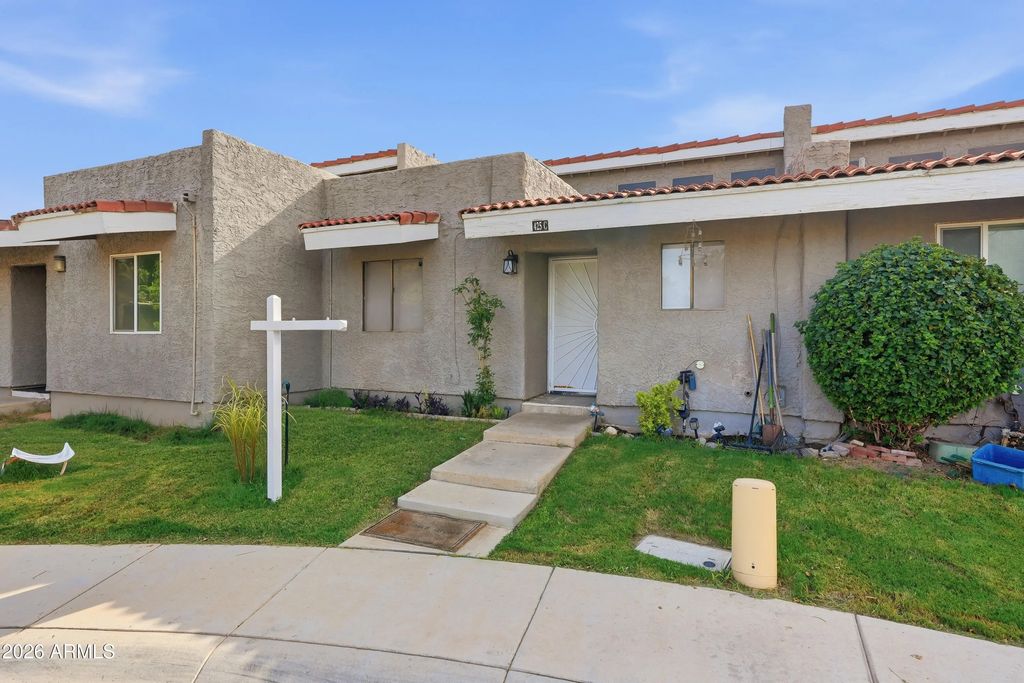 425 E Cullumber Avenue (unit C), Gilbert
