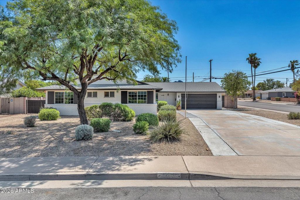 3001 E Cholla Street, Phoenix