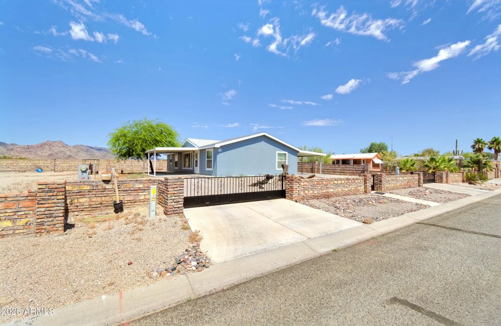 49594 Emerald Avenue, Quartzsite
