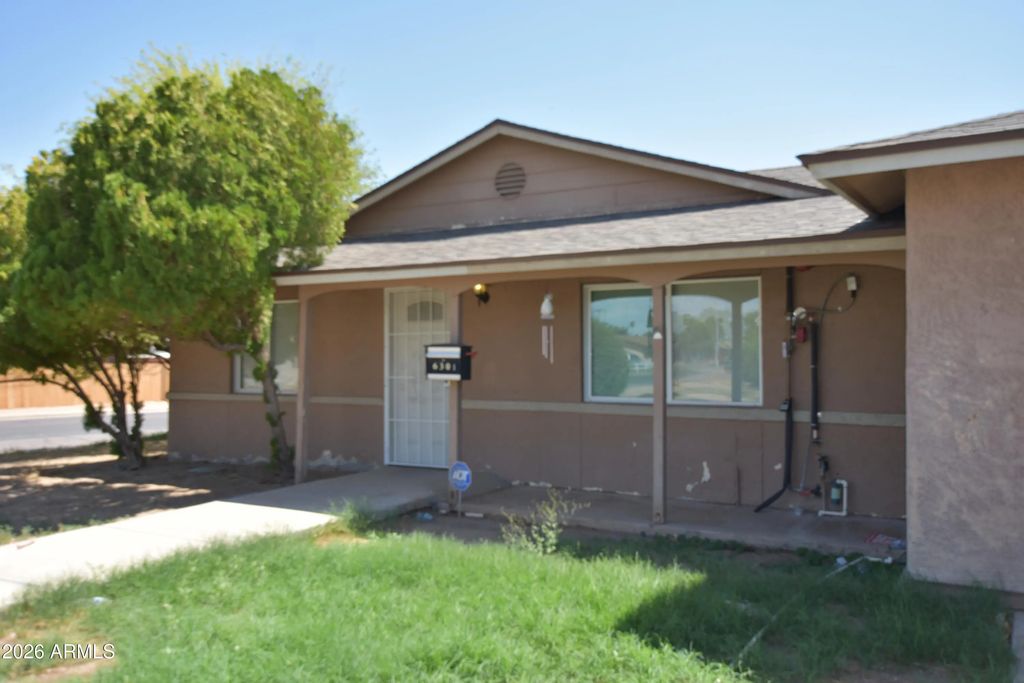 6301 W Earll Drive, Phoenix