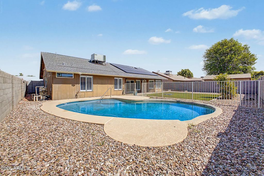2063 W Gila Lane, Chandler