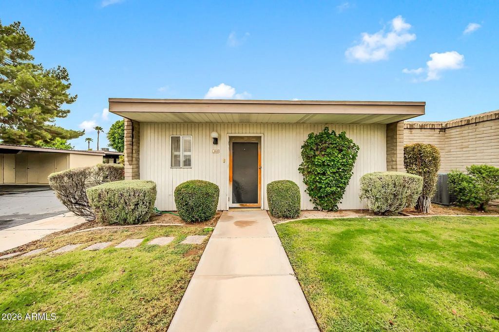 4800 N 68th Street (unit 382), Scottsdale