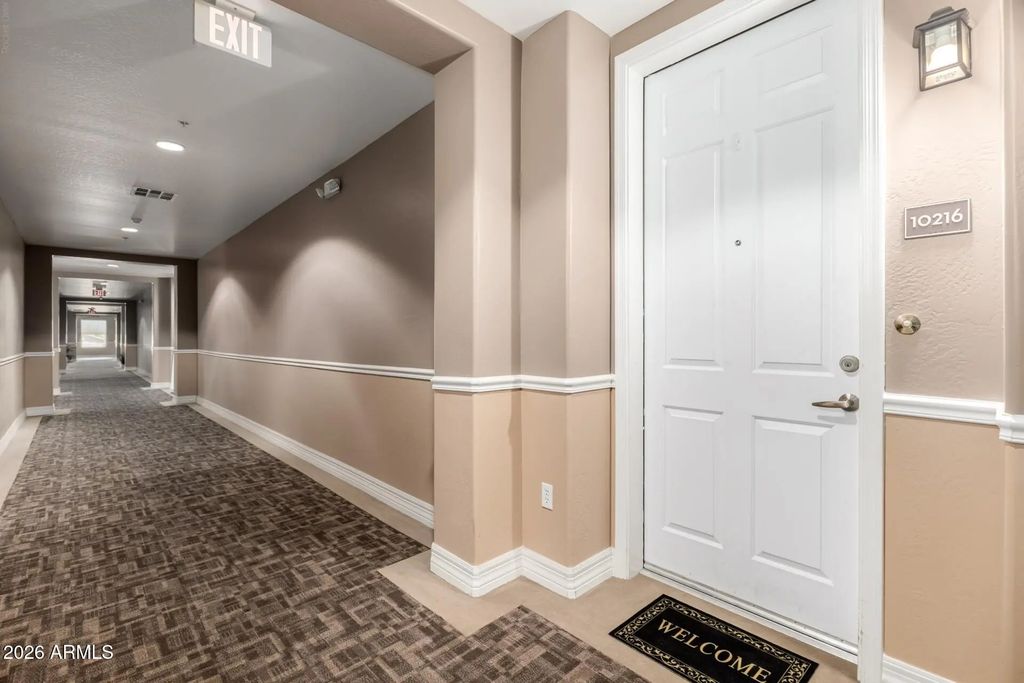 14575 W Mountain View Boulevard (unit Unit 10216), Surprise
