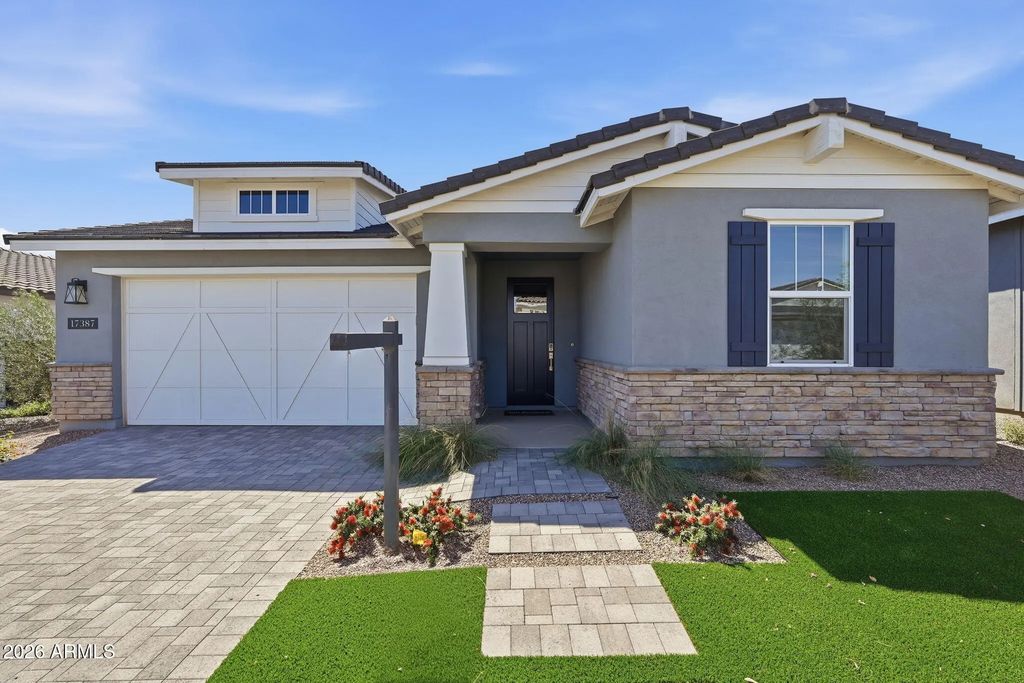 17387 W Carlisle Drive, Surprise