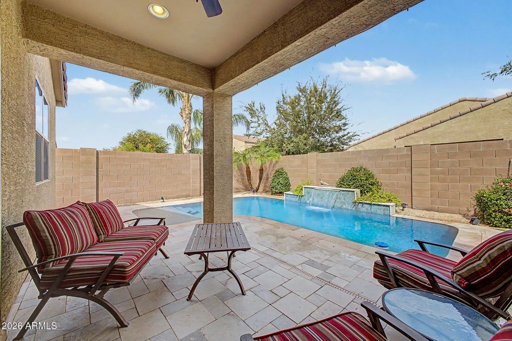 696 W Glen Canyon Drive, San Tan Valley