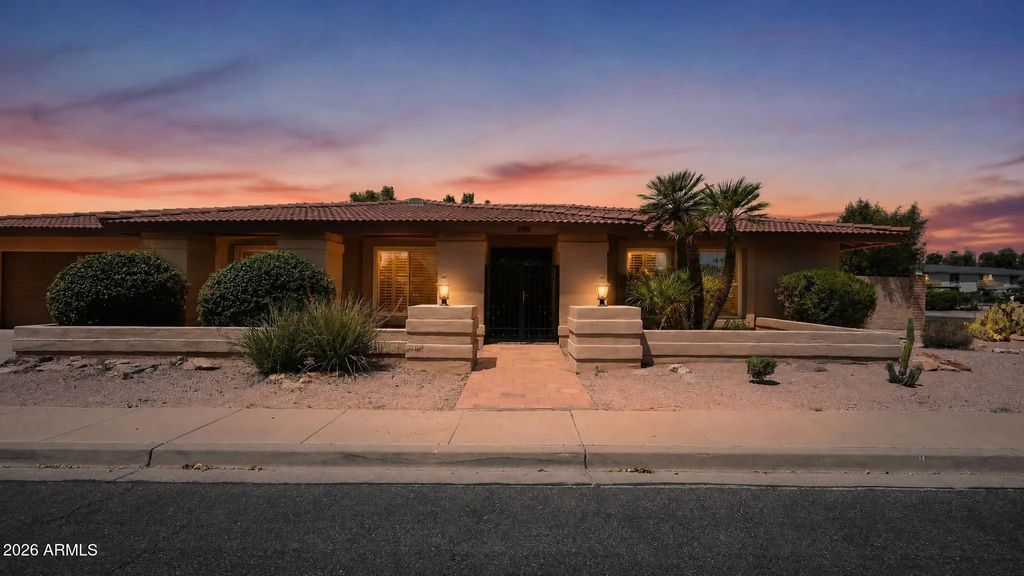2702 S El Paradiso, Mesa
