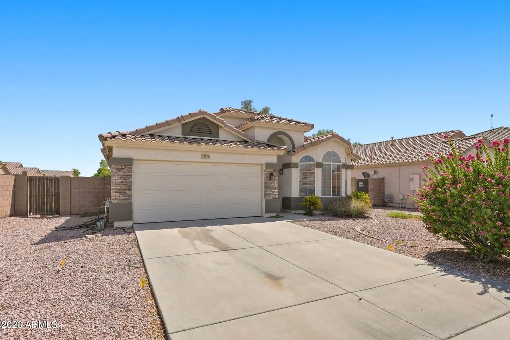 1807 S 82nd Drive, Phoenix