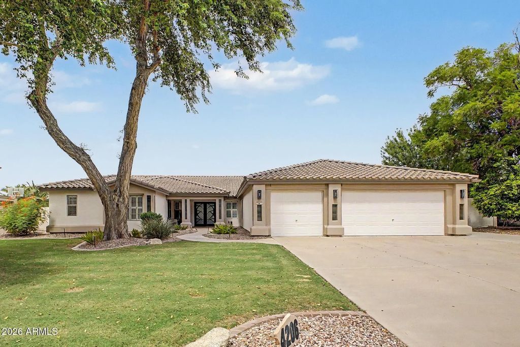 4206 E Fountain Street, Mesa
