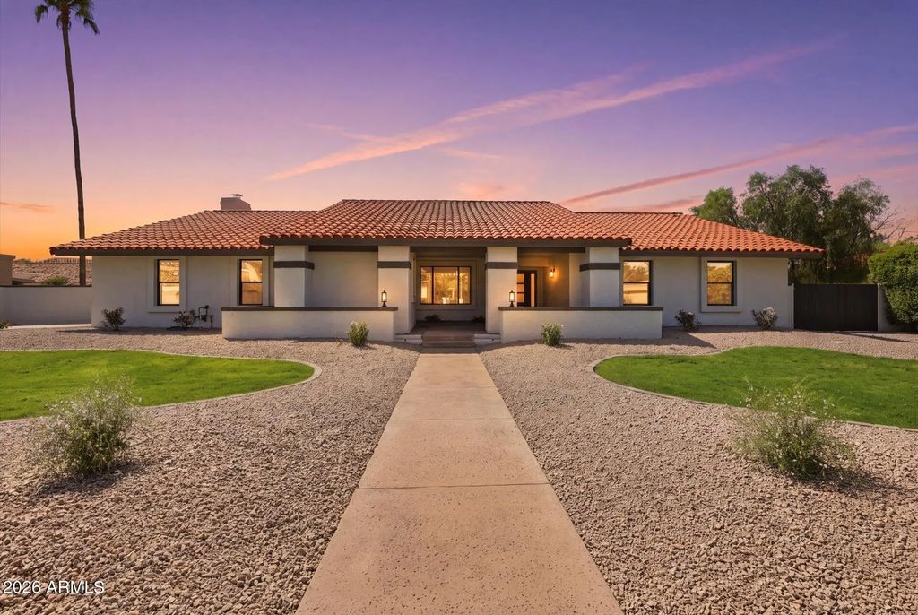 8852 S Lakeshore Drive, Tempe