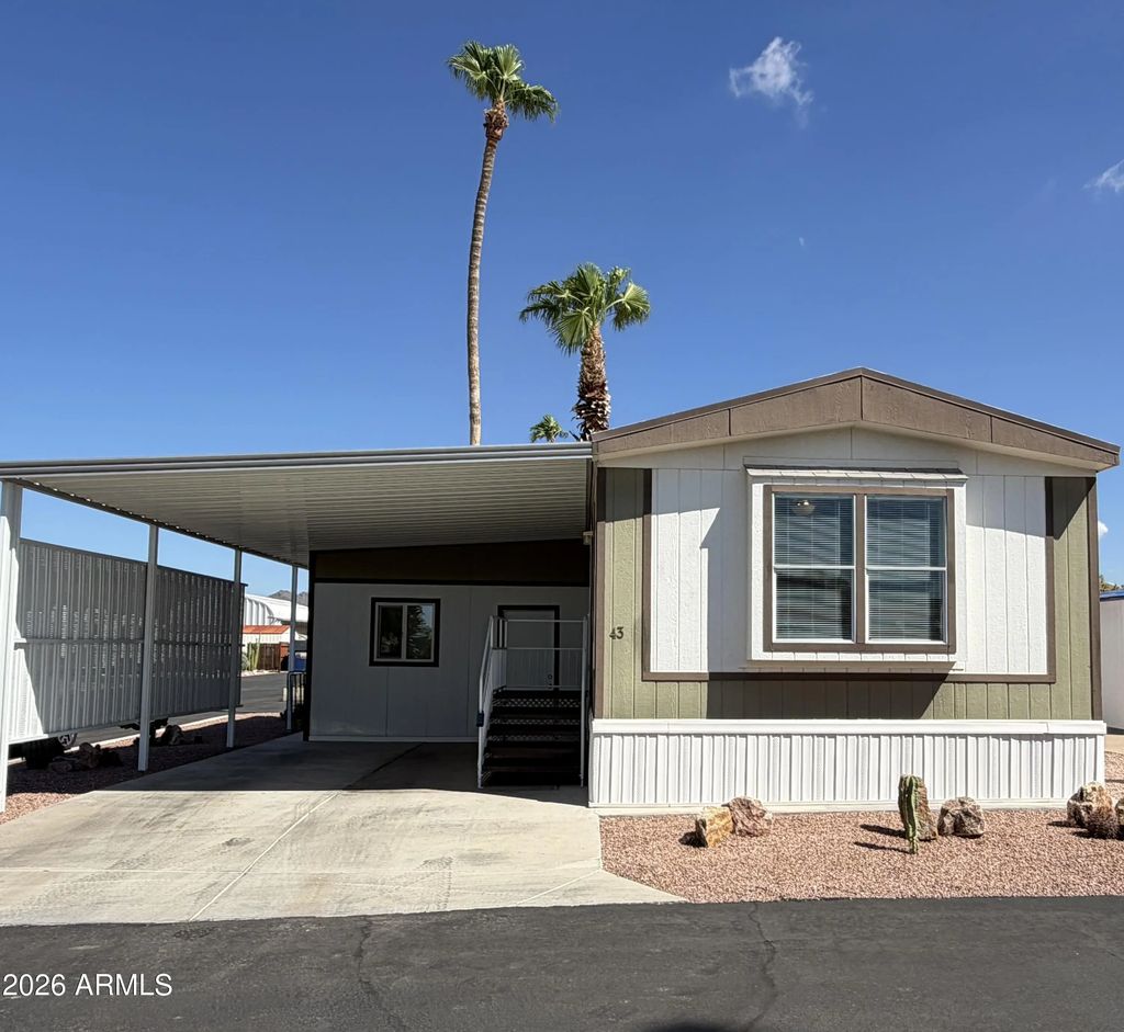 1804 W Tepee Street (unit 43), Apache Junction