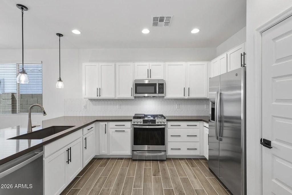 8827 W Pasadena Avenue, Glendale