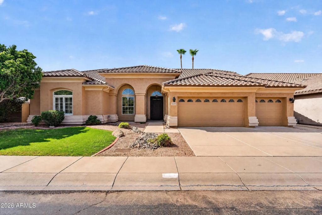 5225 E Bluefield Avenue, Scottsdale